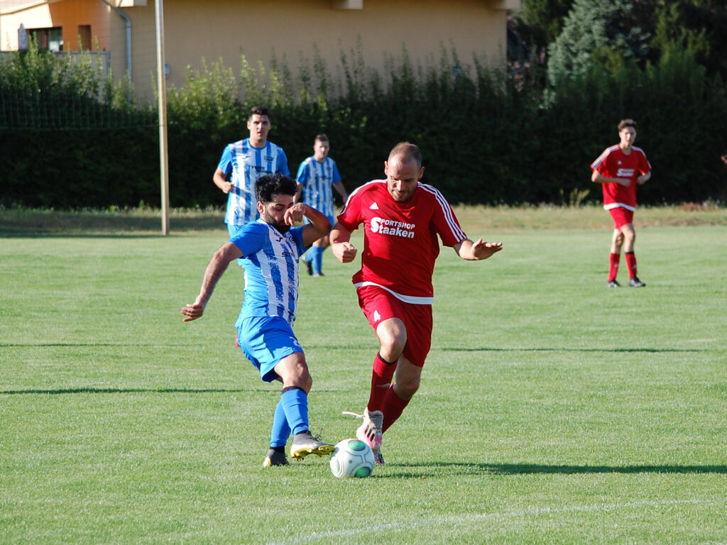 Idris Hasun erzielte das 0:1. Archivbild aus dem Spiel gegen Groß Kreutz II 